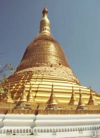 Shwemawdaw - Pagoda in Bago (Myanmar)